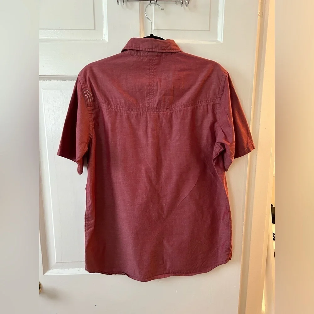 The North Face Men’s Shirt | Short-sleeved Button-up Size Small | Red